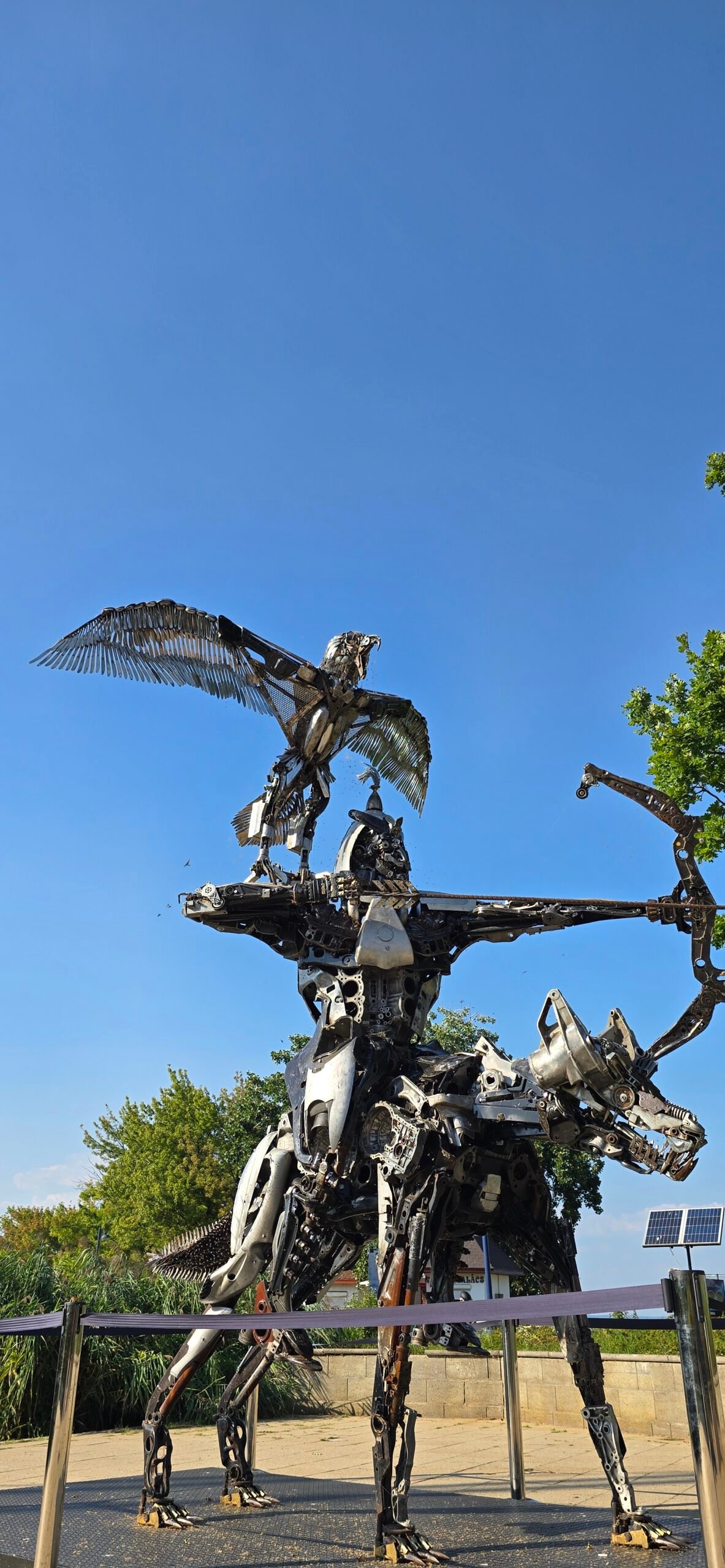 Wohnmobil am Ufer des Balaton in Ungarn bei Sonnenuntergang